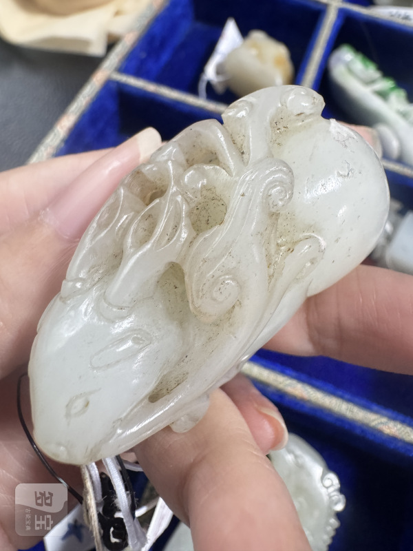 清 玉鹿衔灵芝 - 图12